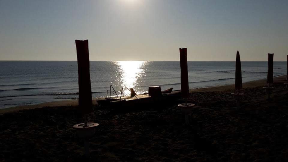 Hotel Baywatch Margherita Di Savoia Esterno foto