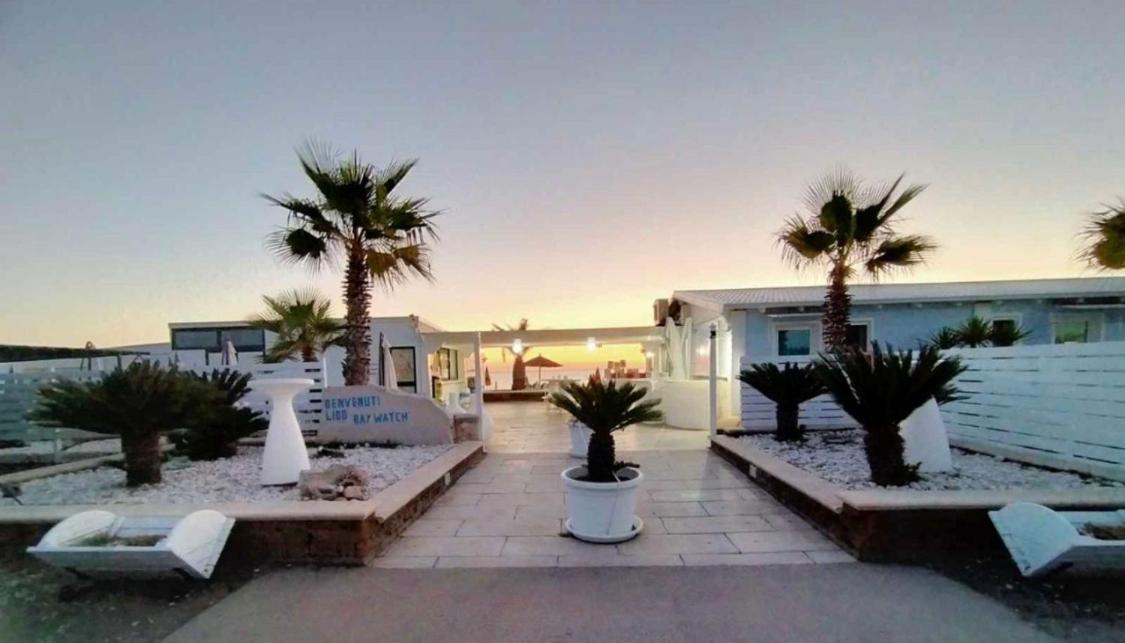 Hotel Baywatch Margherita Di Savoia Esterno foto
